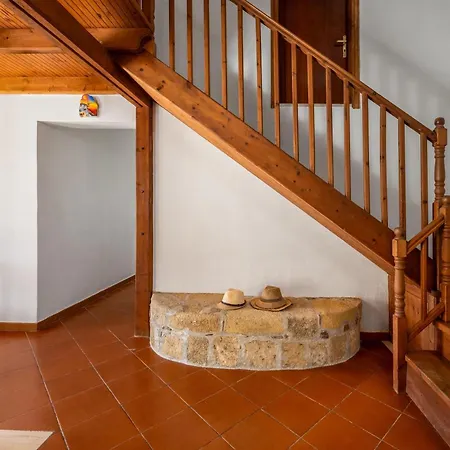 Yannis Place Villa Paradíszi