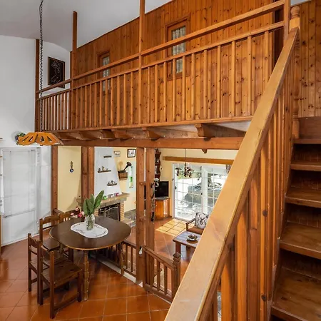 Yannis Place * Paradíszi