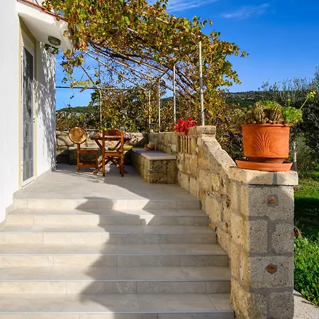 Villa Yannis Place Paradeísion