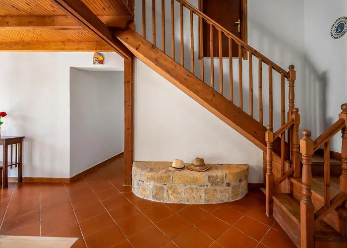 Yannis Place Villa Paradeísion