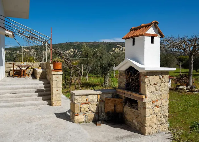 Yannis Place Paradeísion