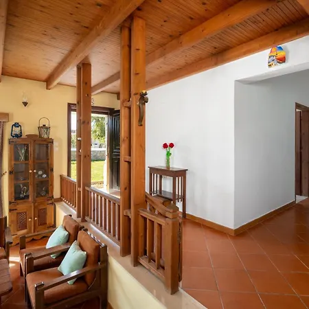 Villa Yannis Place
